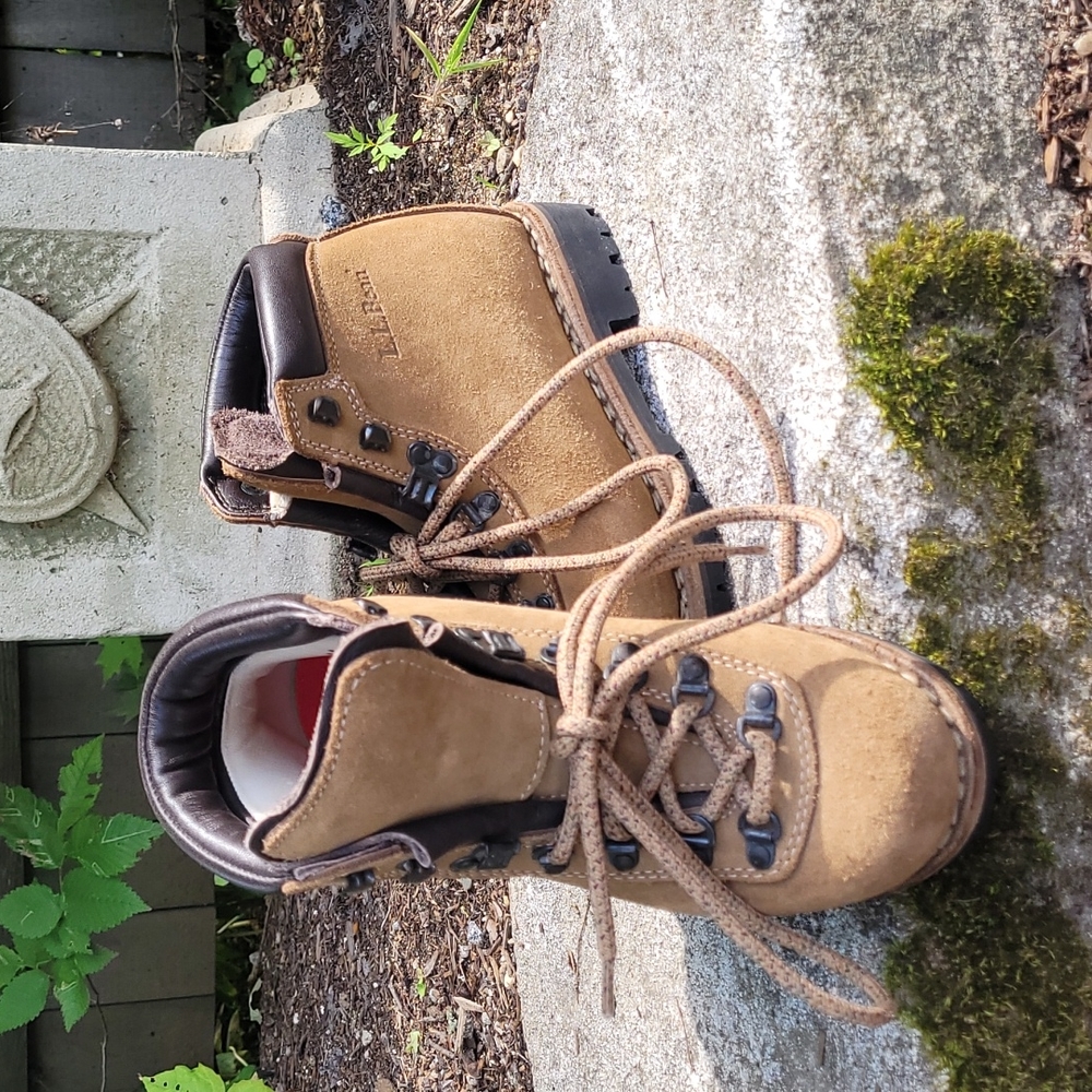 Vintage LL Bean Hiking Boots nwot
